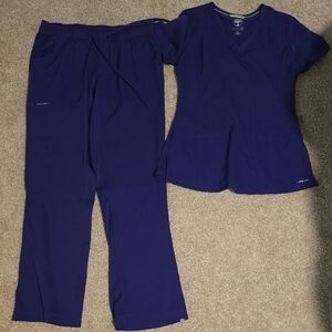 Healing Hands Women's Purple Scrub Set